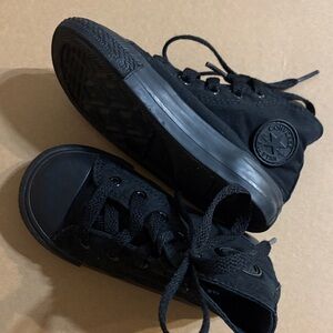 Black High-Top Sneakers Converse All stars